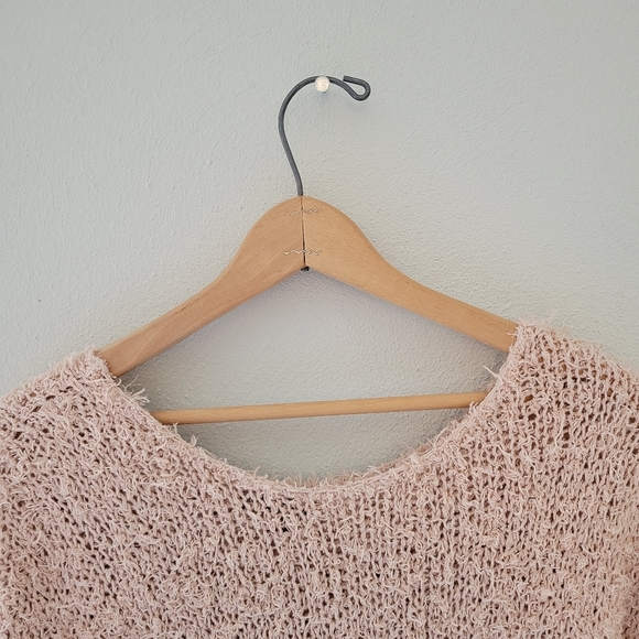 Vince Tan Peach Eyelash Shaggy Open Knit Sweater Size M Boat Neck Long Sleeves - Picture 5 of 9